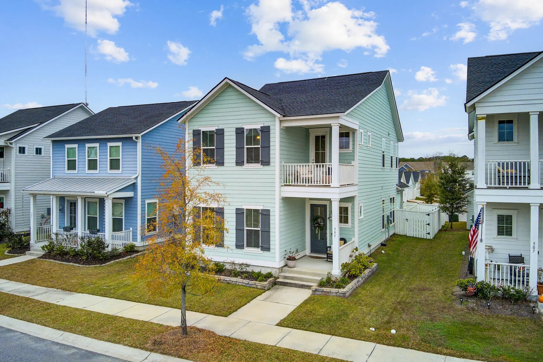 Photo of Listing #25031700