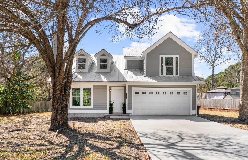 1483 Diamond Boulevard, Mount Pleasant