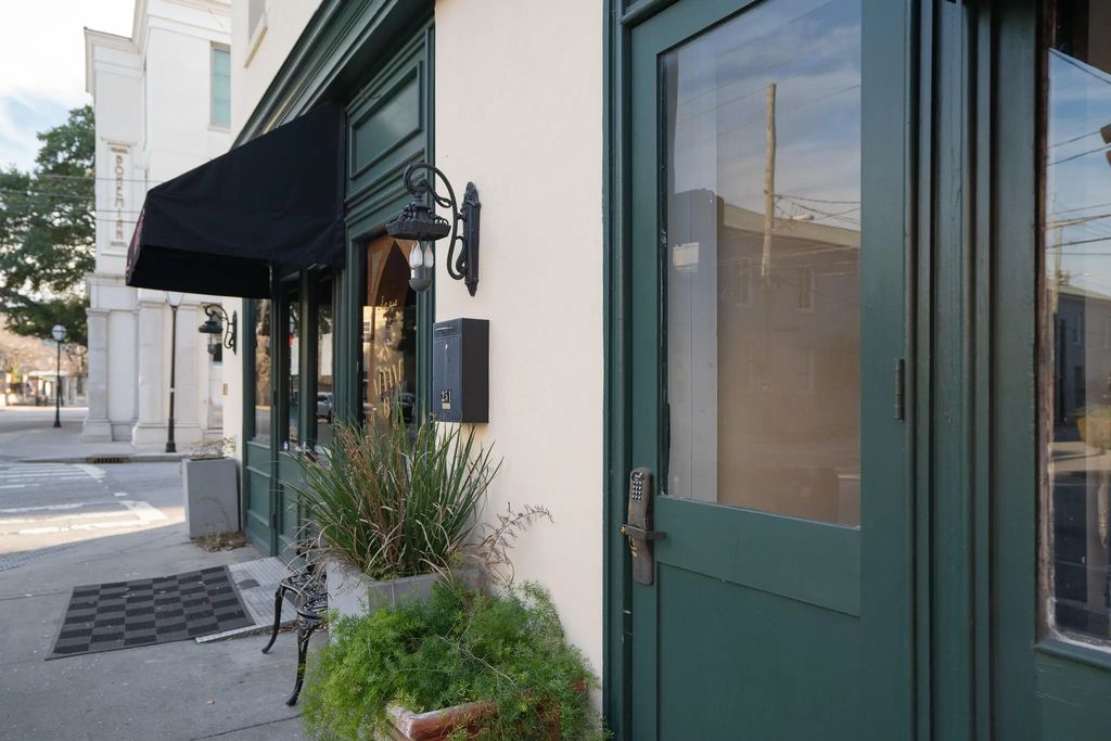 54 Wentworth Street Apt 9, Charleston