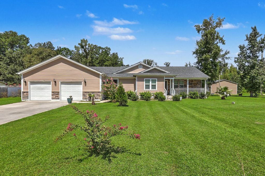 320 Harry Lane, Moncks Corner