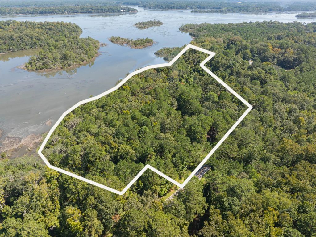 501 Paige Point Road, Seabrook