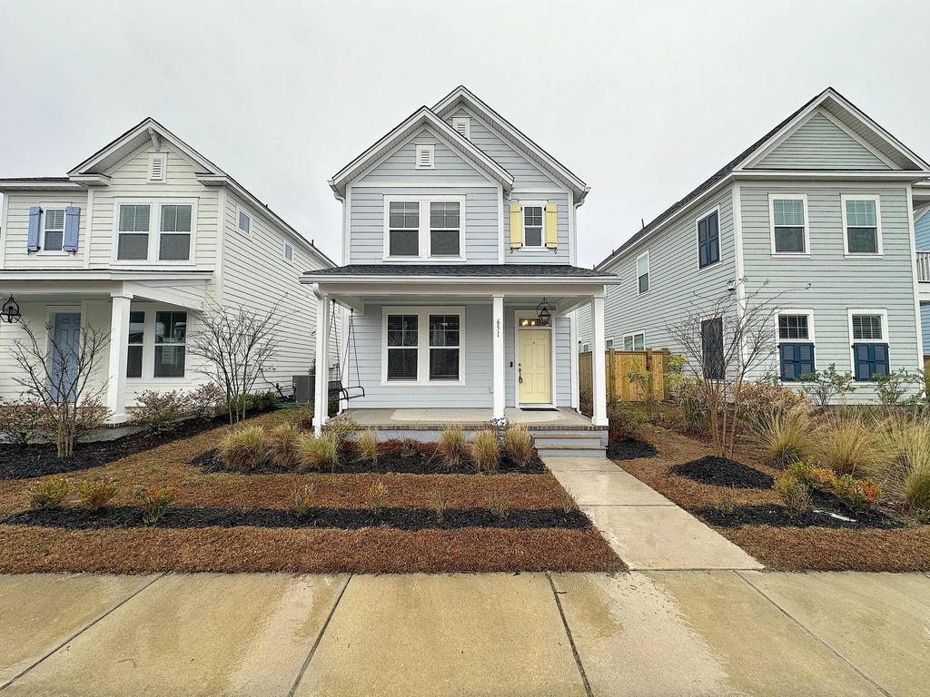 651 Blueway Avenue, Summerville