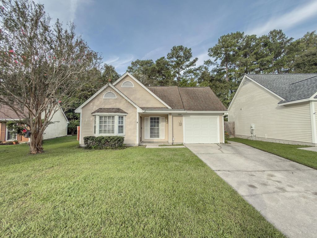 136 Alston Circle, Goose Creek