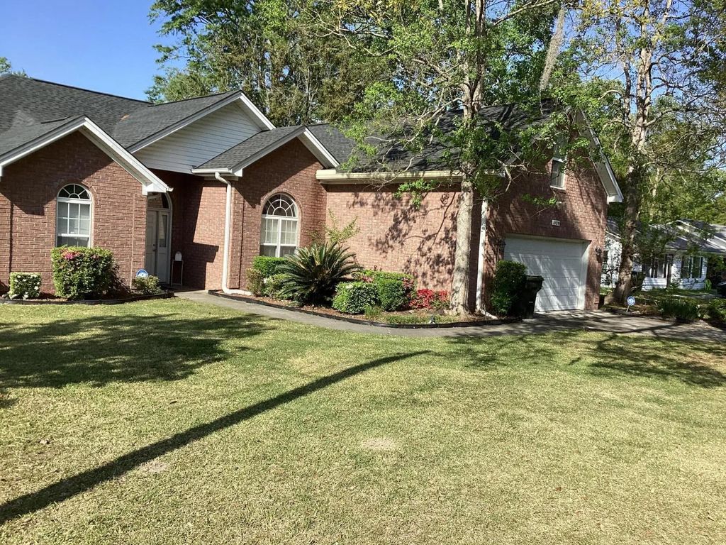 1139 O T Wallace Boulevard, Moncks Corner