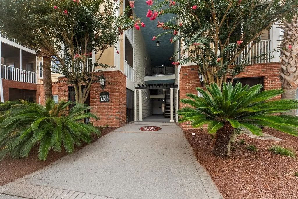 1301 Basildon Road, Mount Pleasant