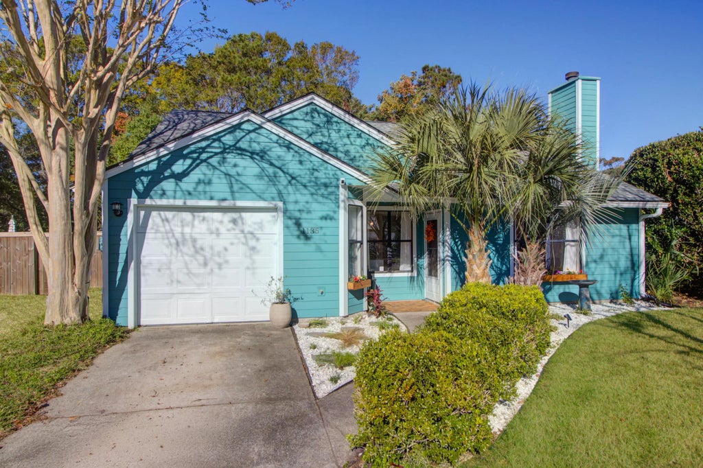 1135 Shoreham Road, Charleston