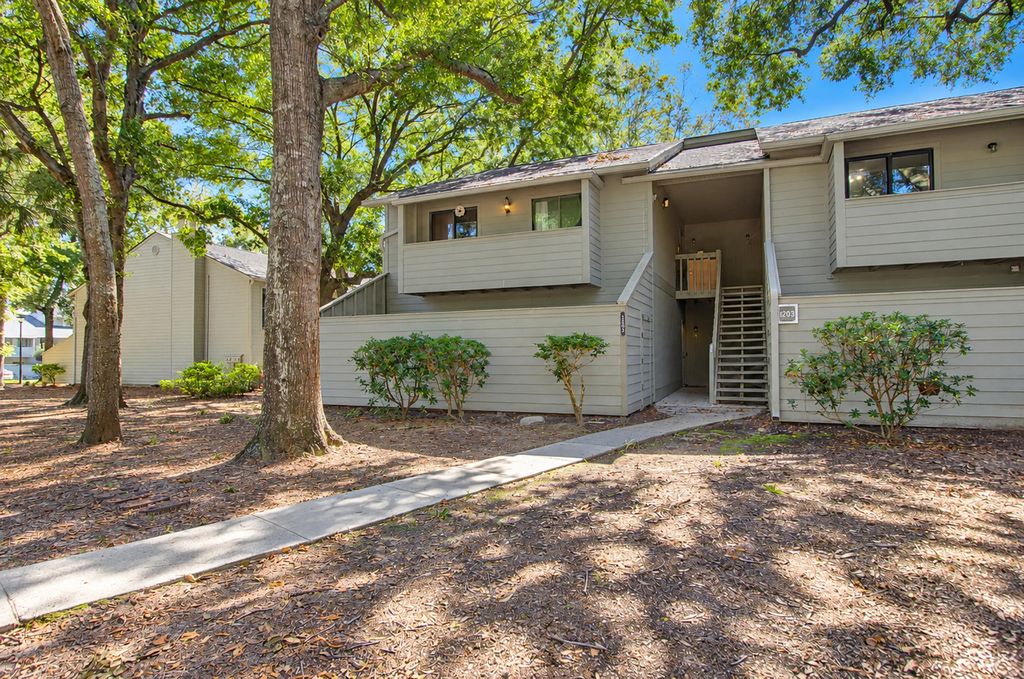 1203 Village Creek Lane 1, Mount Pleasant