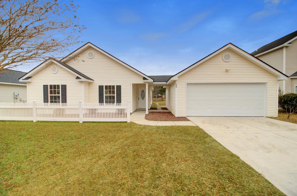 142 Moon Dance Lane, Summerville