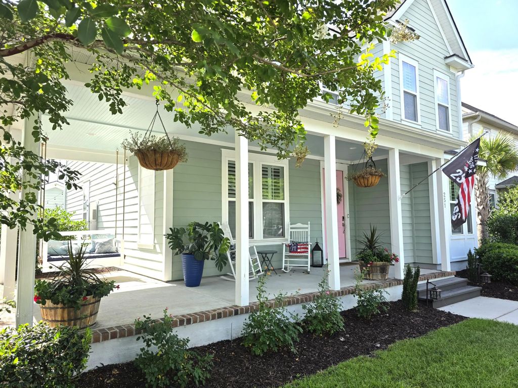251 Scholar Way, Summerville