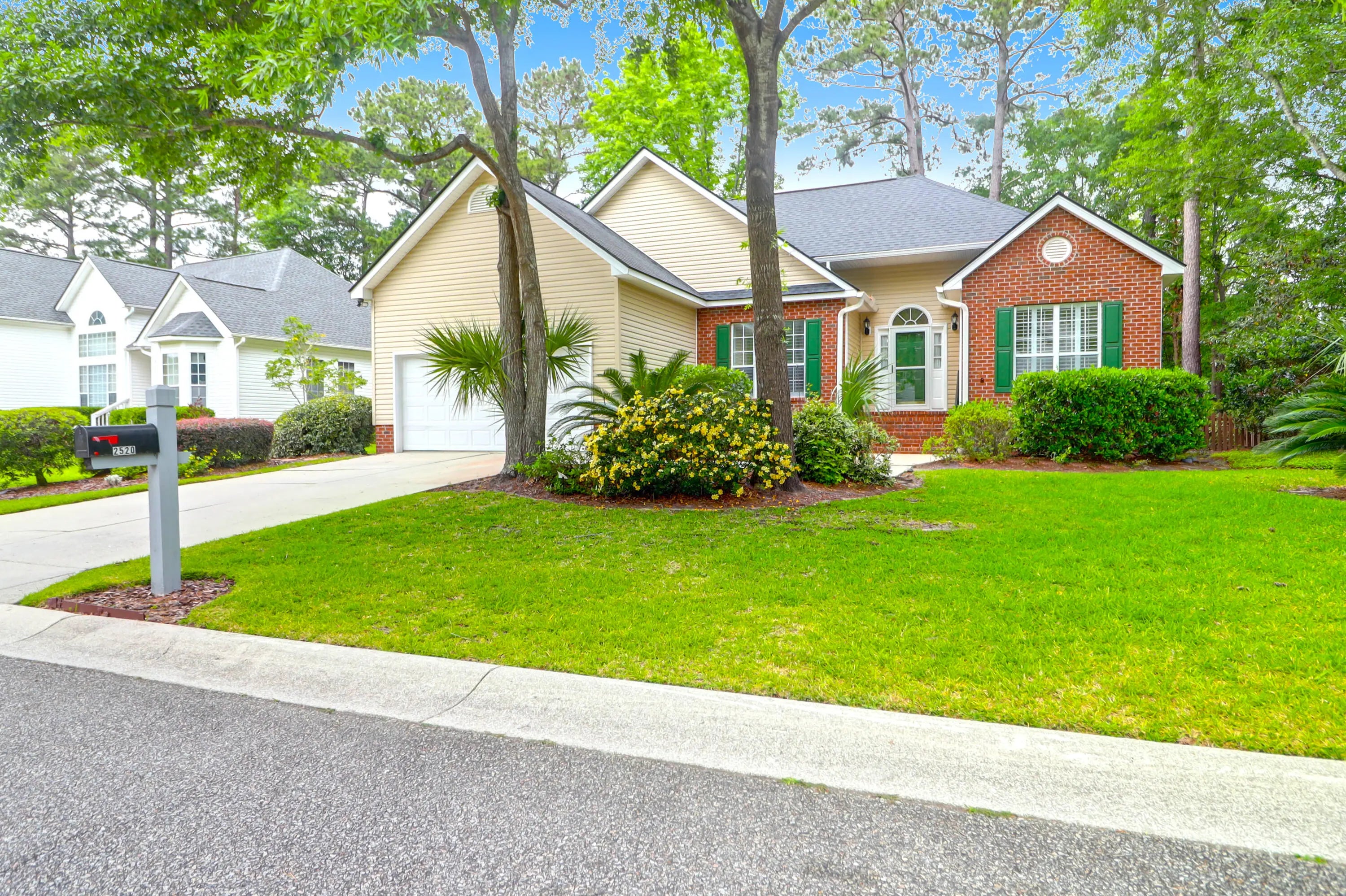 Photo of Listing #25012700