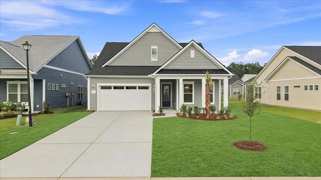 426 Evening Glow Lane, Summerville