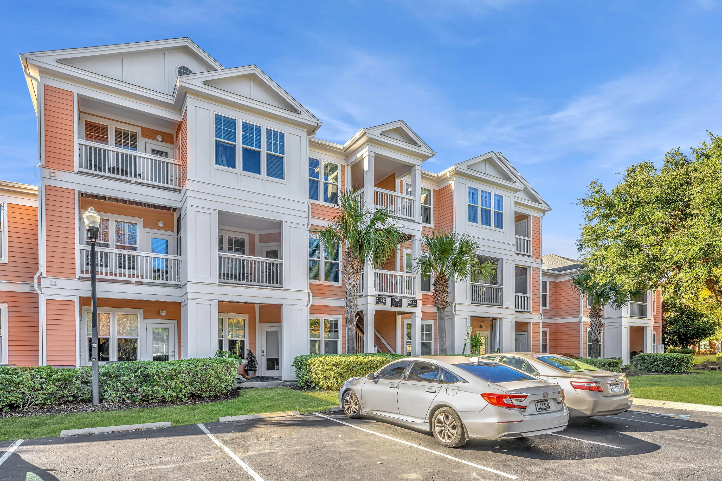 Photo of Listing #24030728