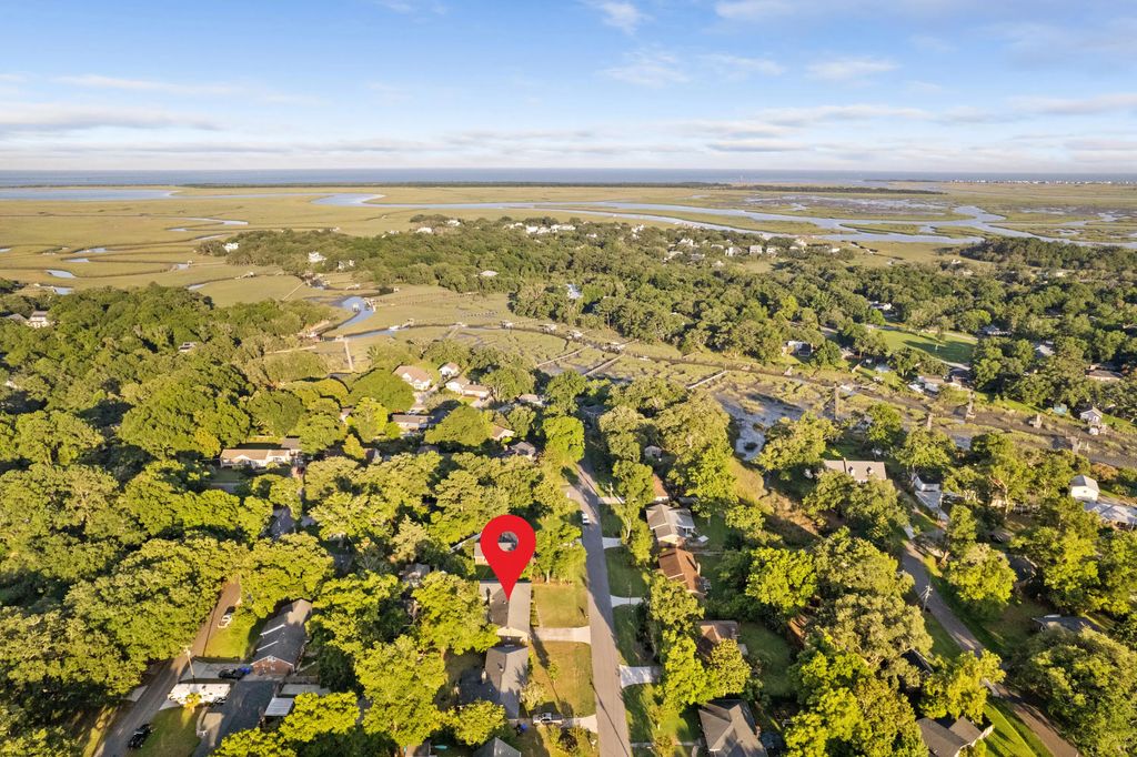 742 Leafwood Road, Charleston