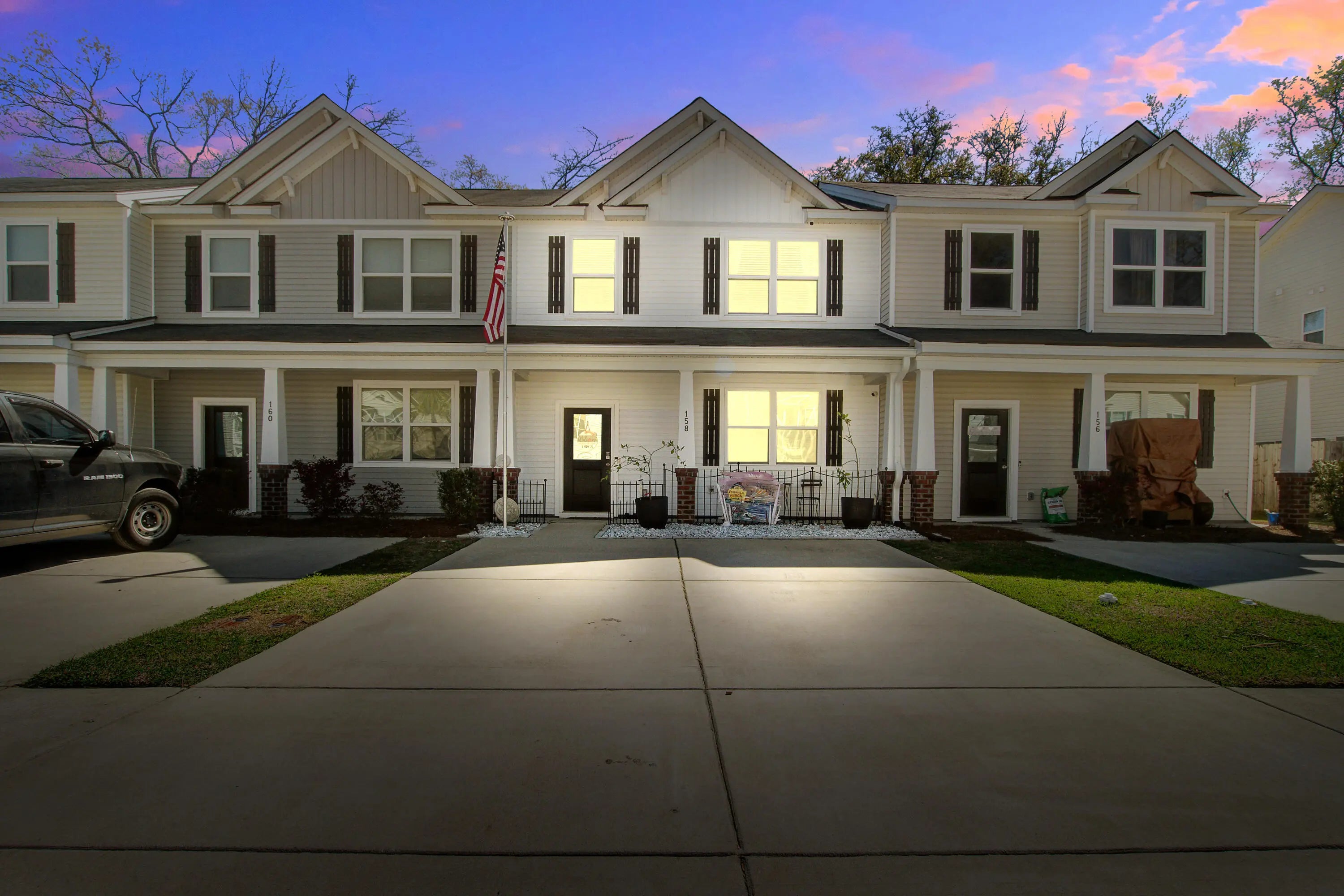 Photo of Listing #25007426