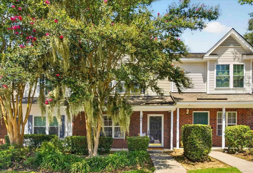 7941 Shadow Oak Drive, North Charleston