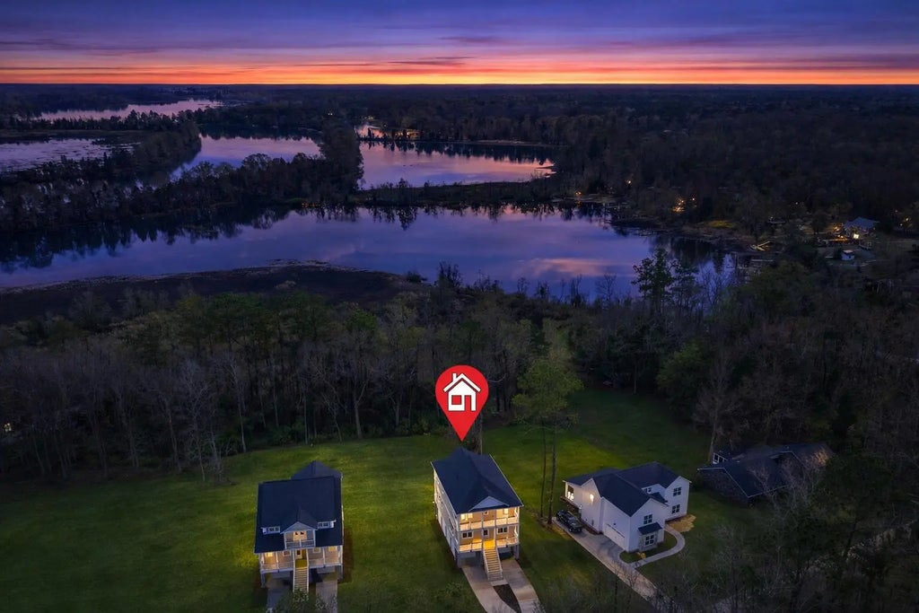 1304 Mccrae Drive, Moncks Corner