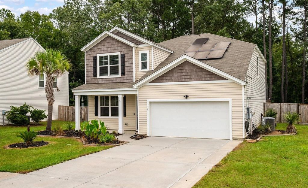 324 Spruce Ivy Street, Moncks Corner