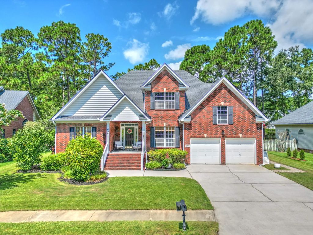 207 Glen Eagles Drive, Summerville