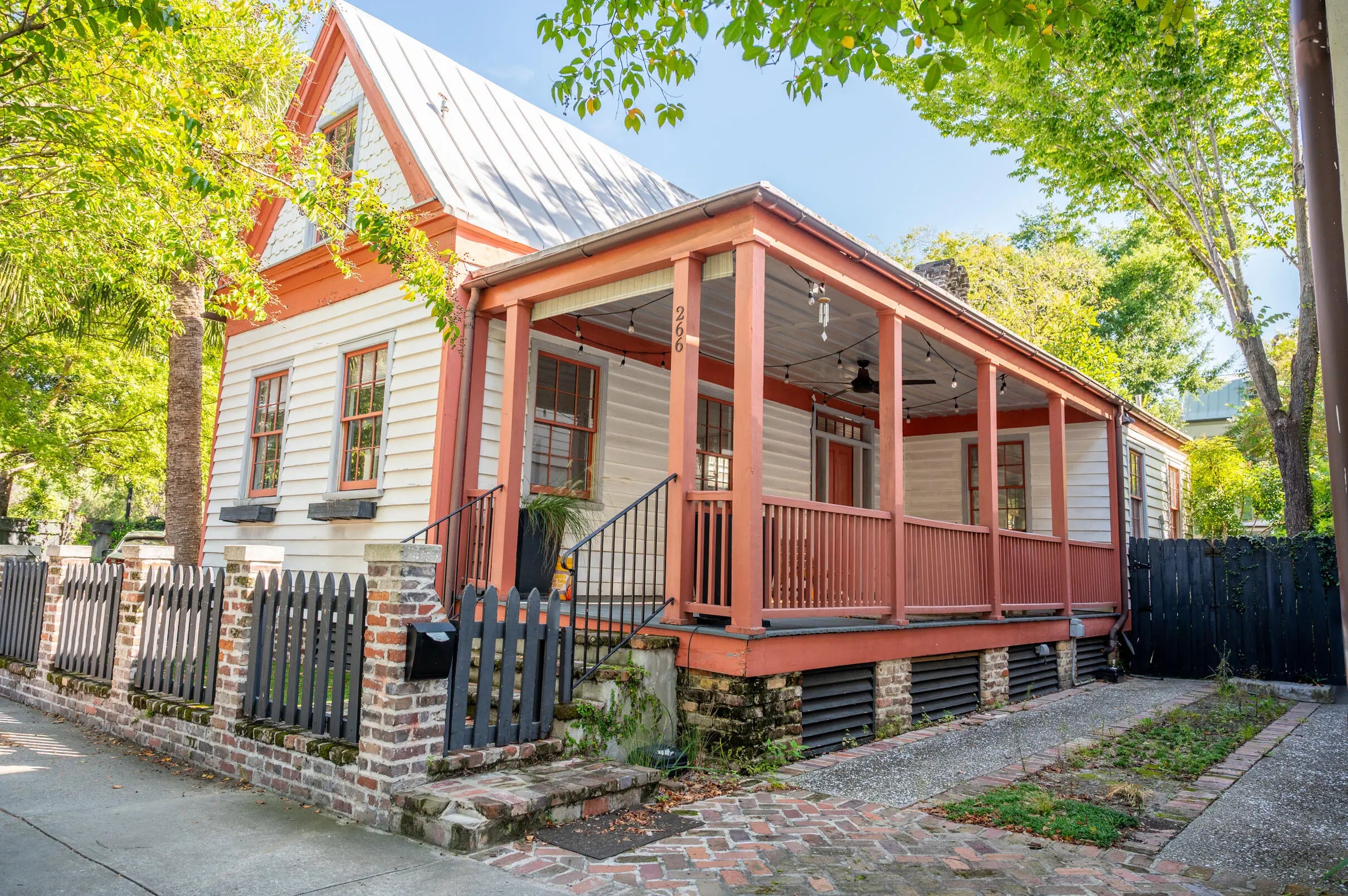 Photo of Listing #25028990