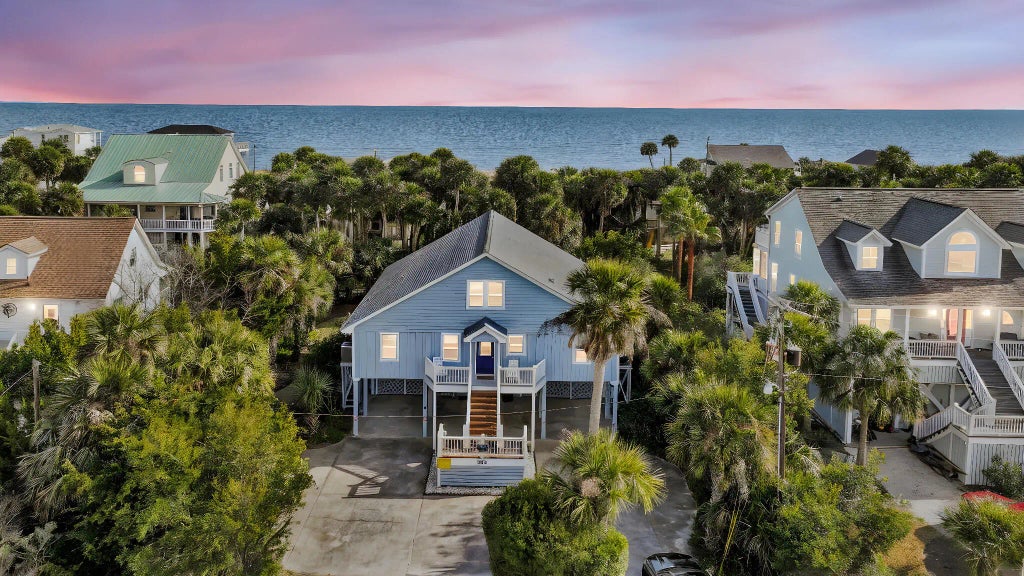 512 Pompano Street, Edisto Island