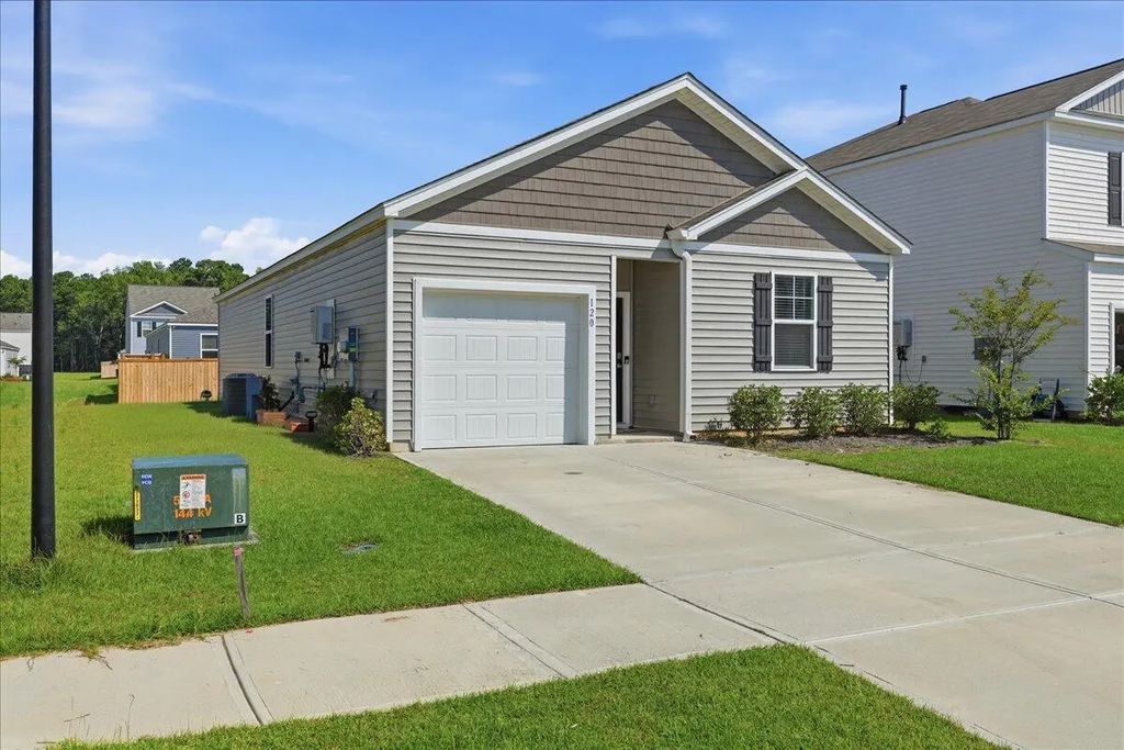 120 Hillsford Lane, Summerville