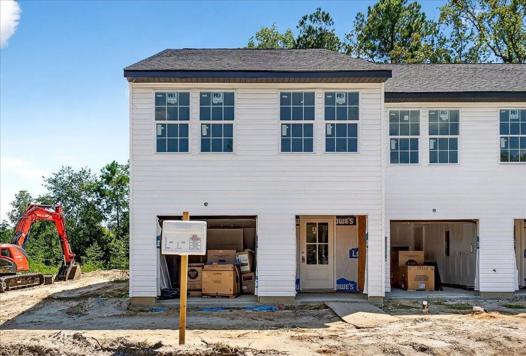 2455 Raymond Avenue, North Charleston