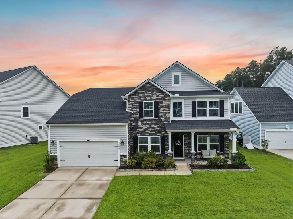 499 Richfield Way, Summerville