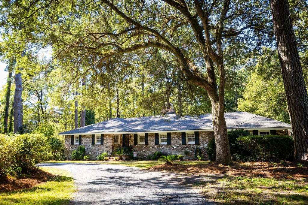 110 Carroll Court, Summerville