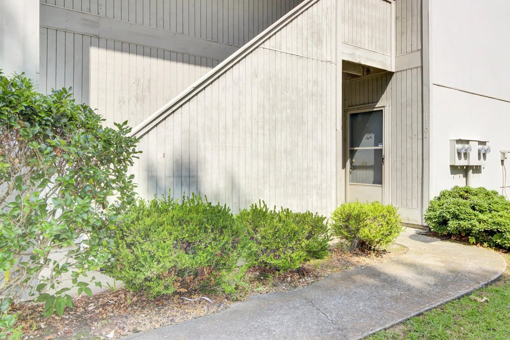 1104 Greenmeadow Drive, Goose Creek