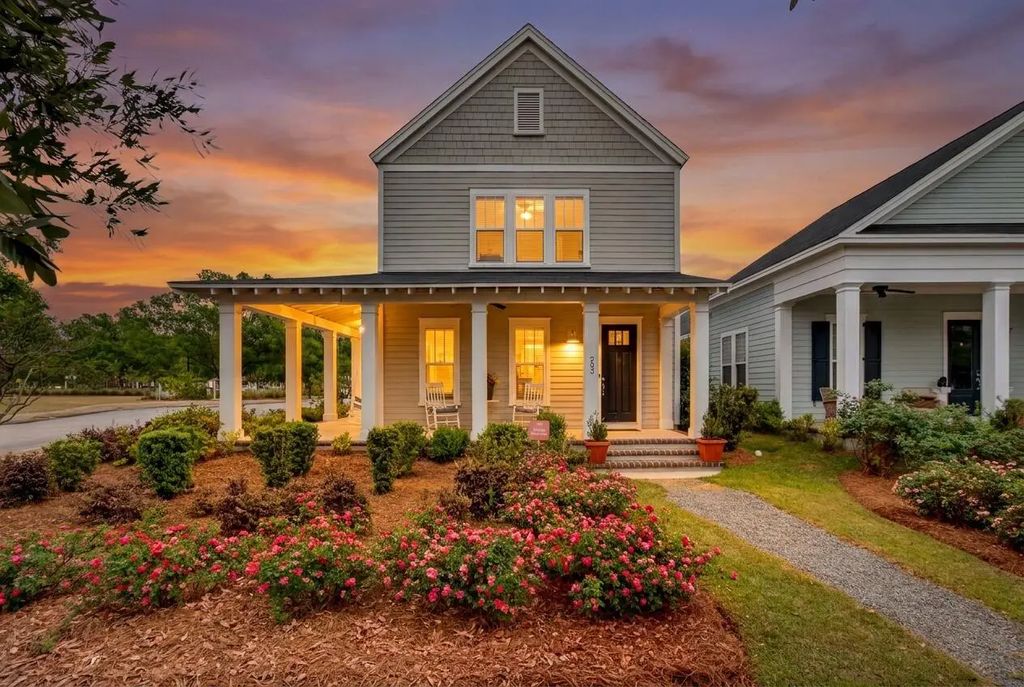 203 Gnarly Oak Lane, Summerville