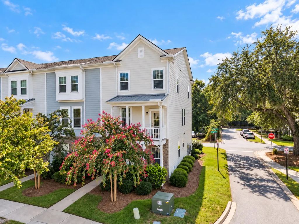 119 Rowans Creek Drive, Charleston