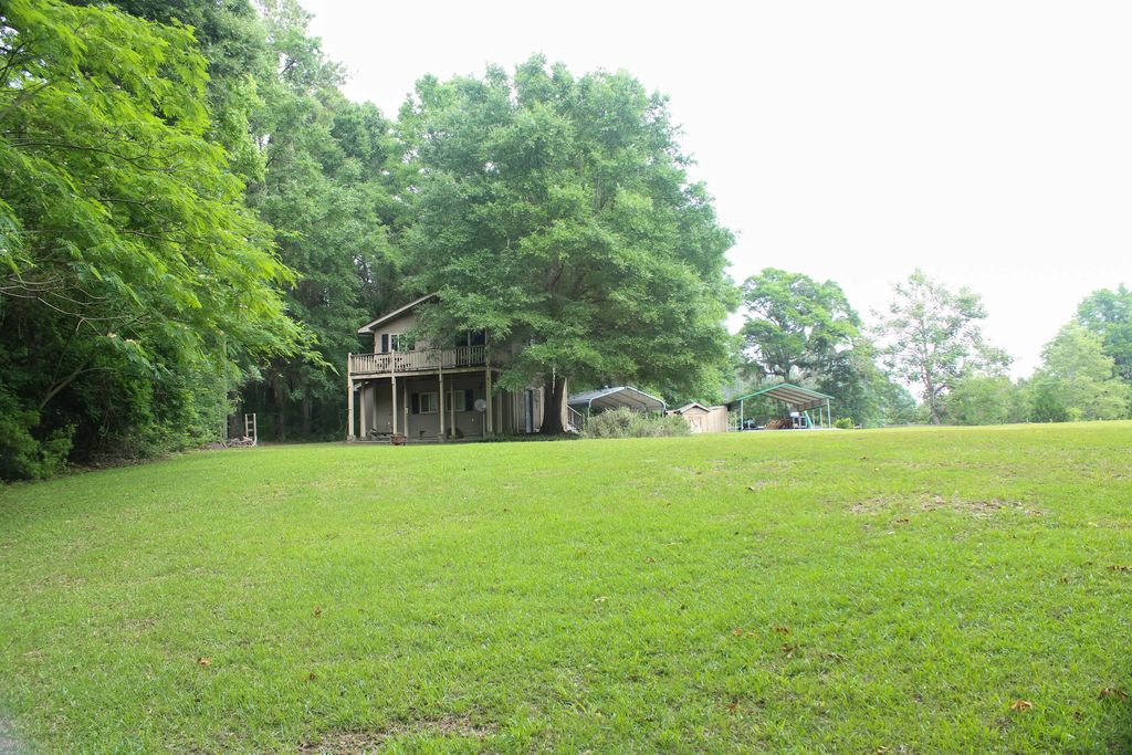 5451 Wire Road, Branchville