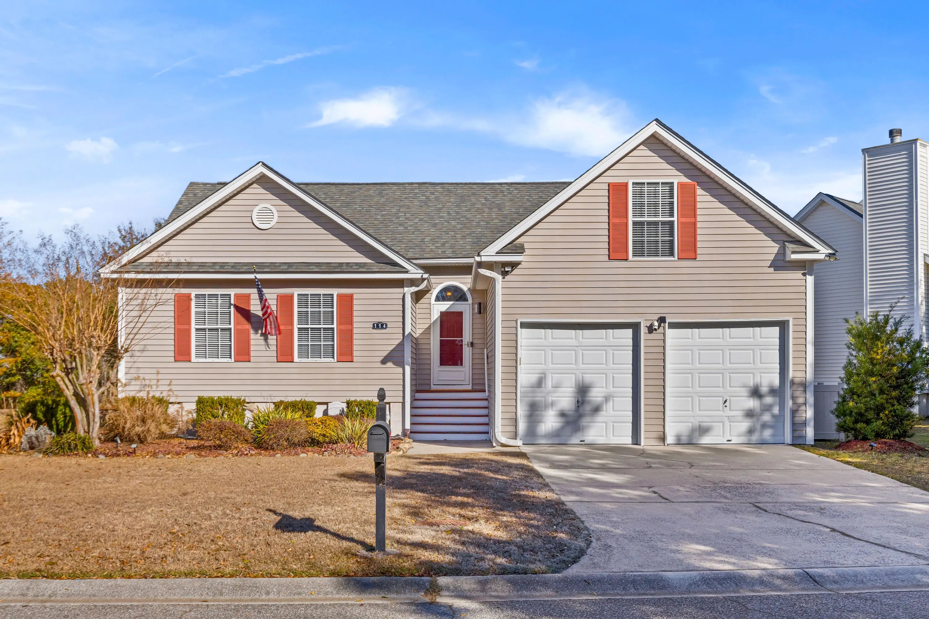 Photo of Listing #26000005