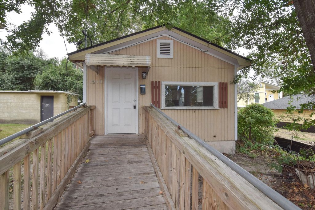 1918 Token Street, North Charleston