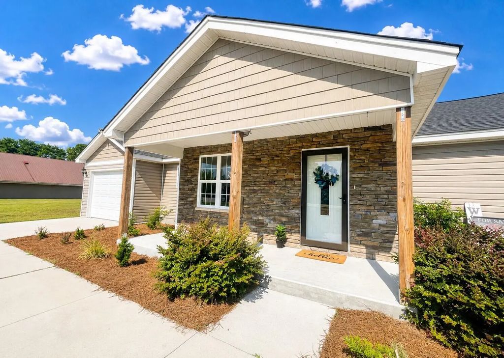 3286 U.s. 52, Saint Stephen