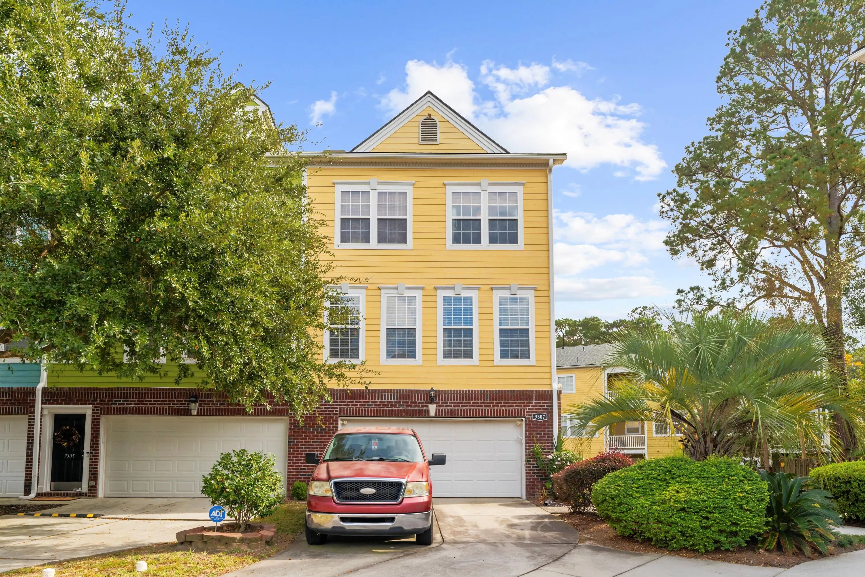 Photo of Listing #25030072