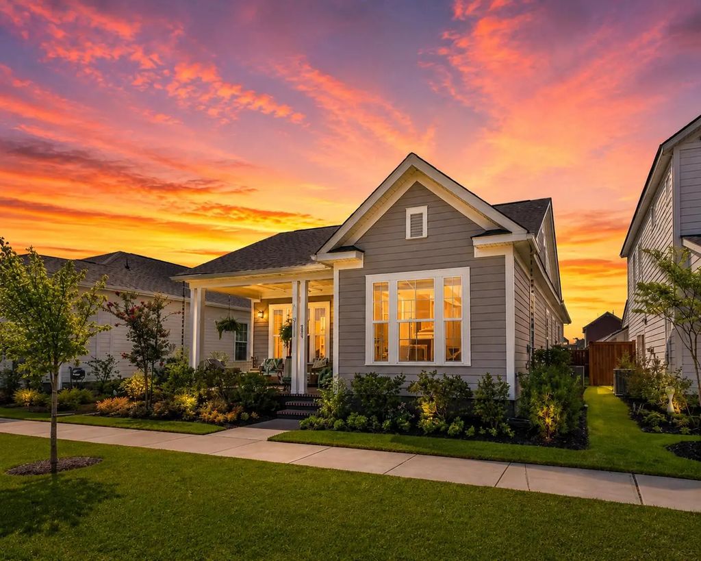 321 Eclipse Street, Summerville