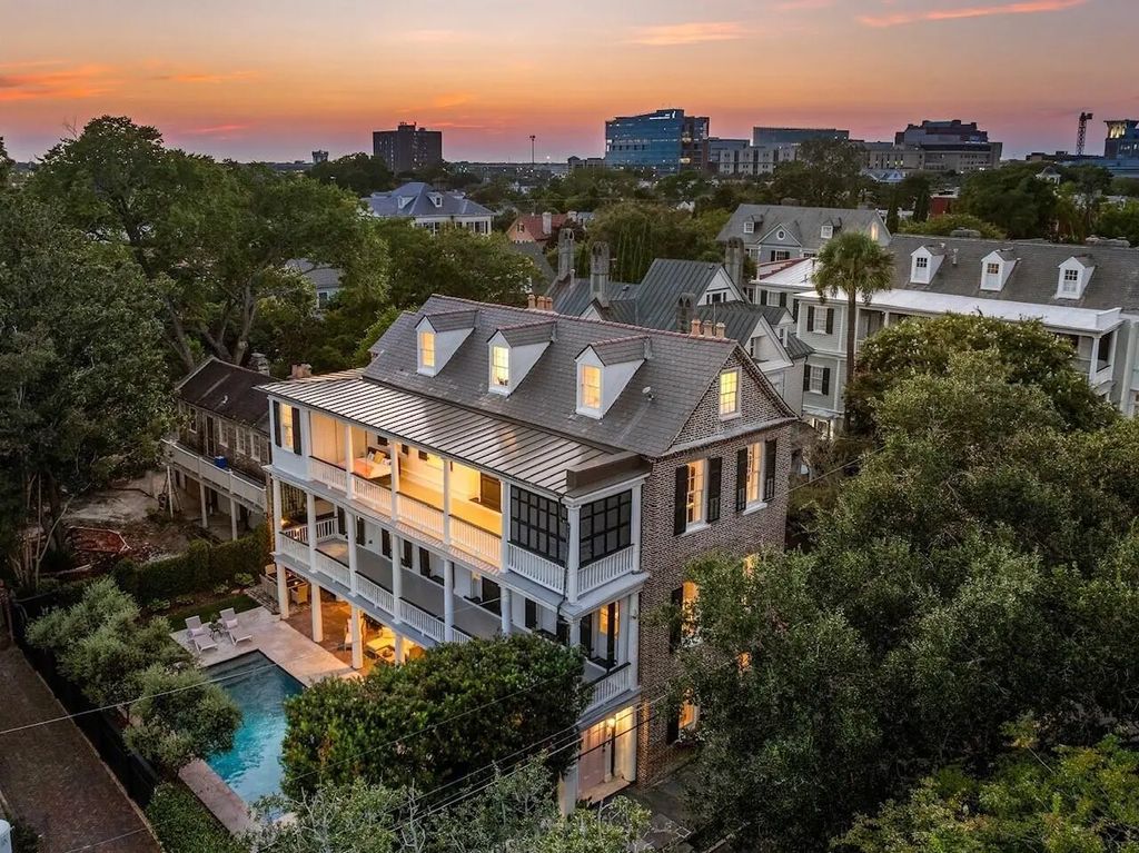 89 Ashley Avenue, Charleston