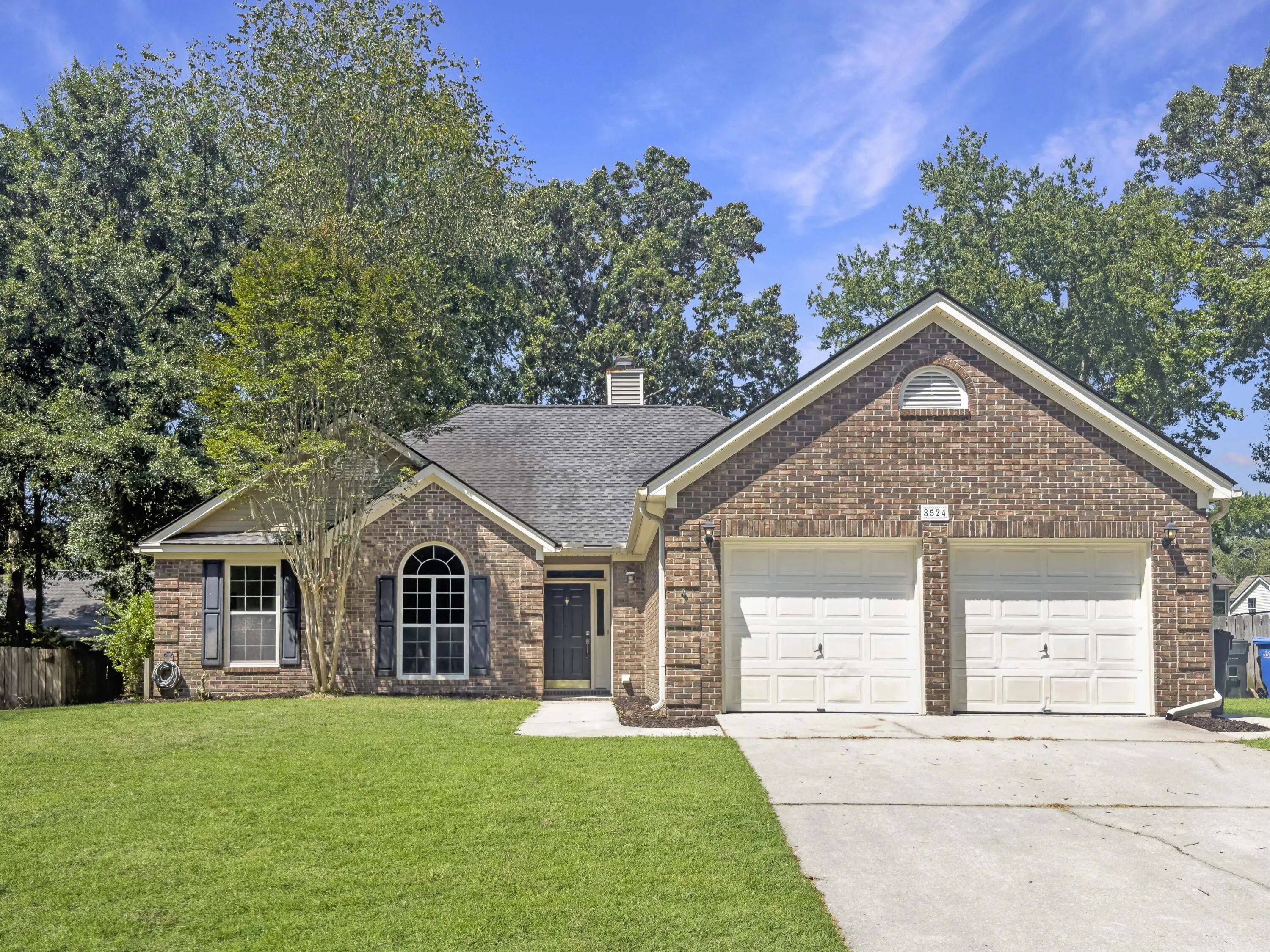 Photo of Listing #26019197