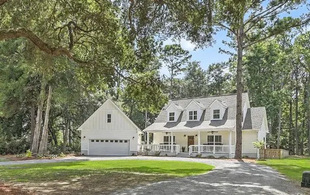 866 Blackbear Drive, Edisto Island