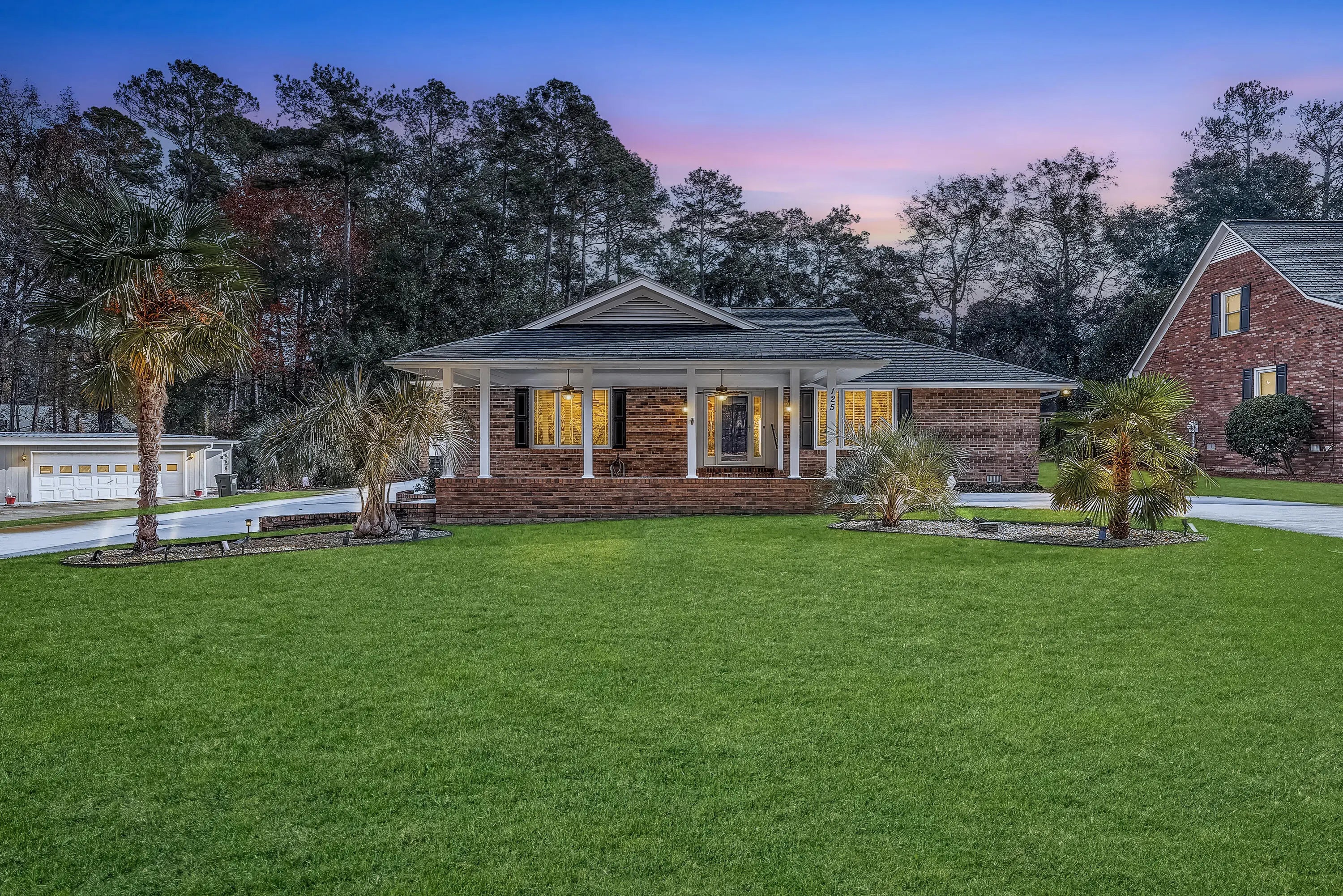 Photo of Listing #25032331