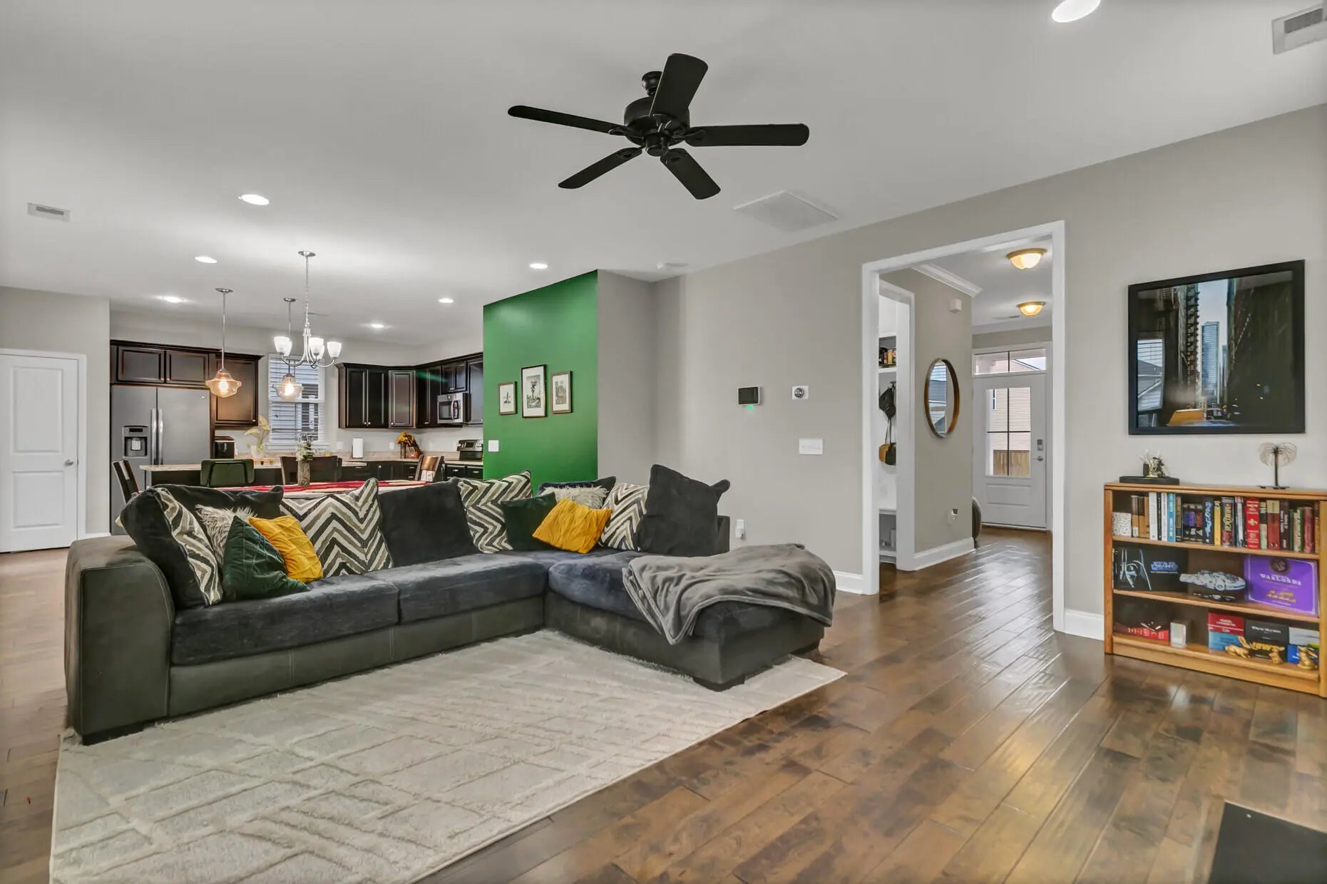 Photo of Listing #25002318