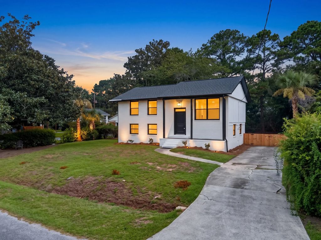 1411 Westway Drive, Charleston
