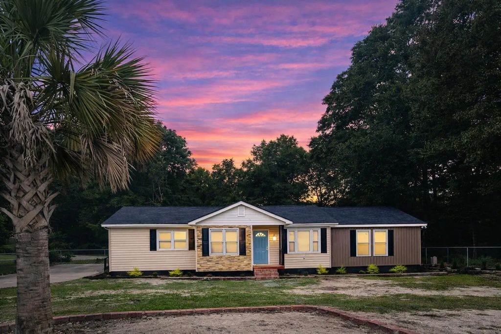 279 Mount Carmel Road, Walterboro