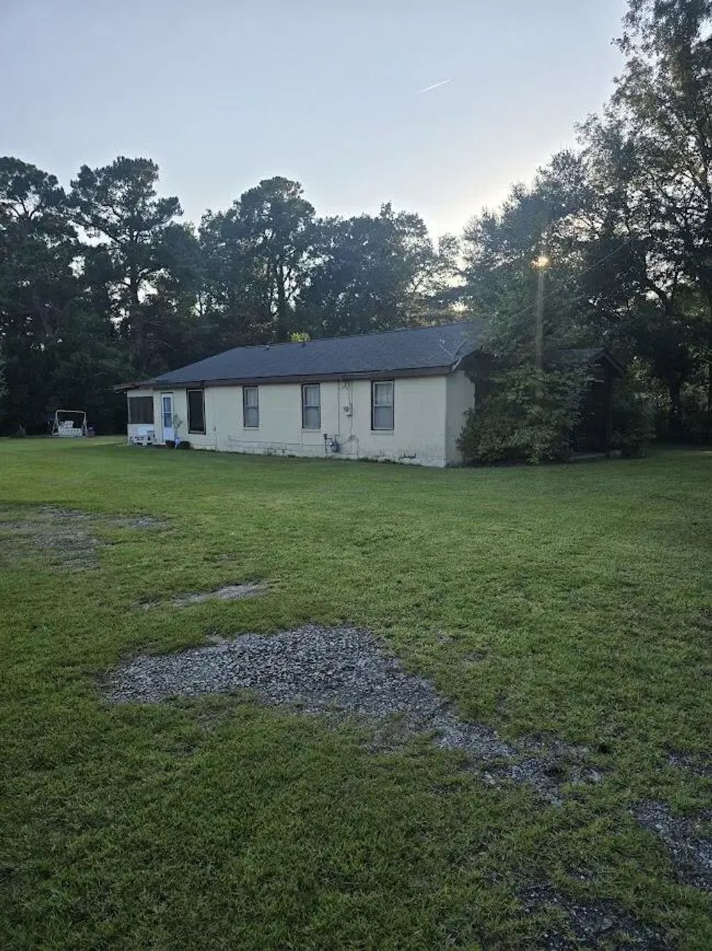 608 E Richardson Avenue, Summerville