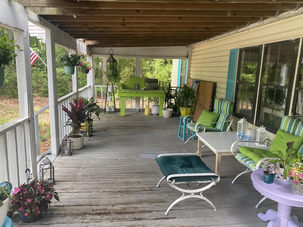 400 Butter Road, Bonneau