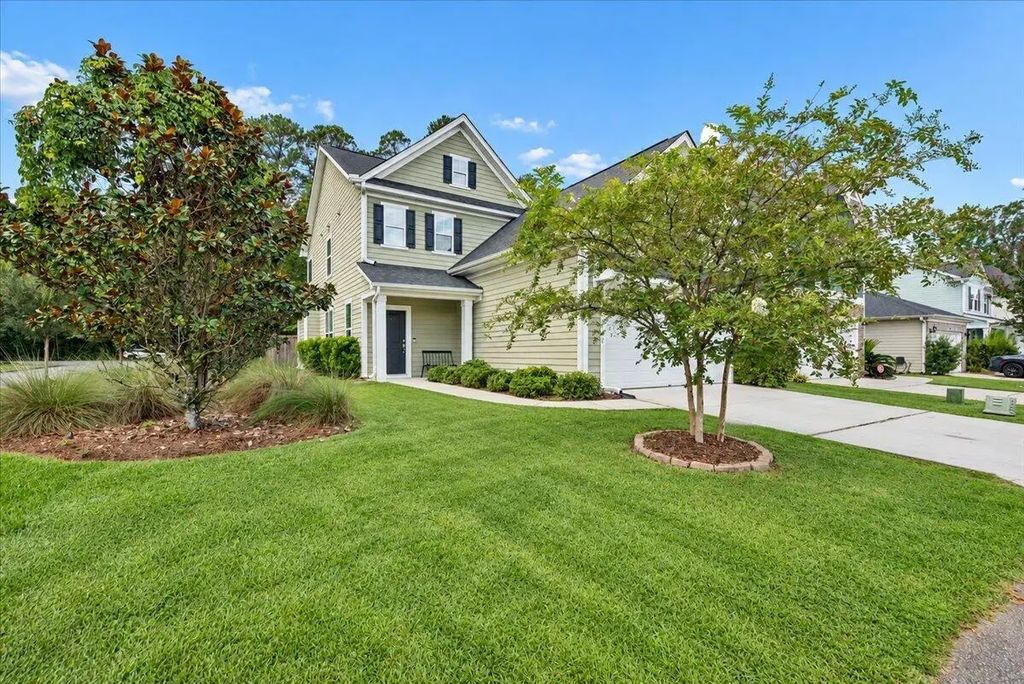 3135 Mulan Lane, Charleston