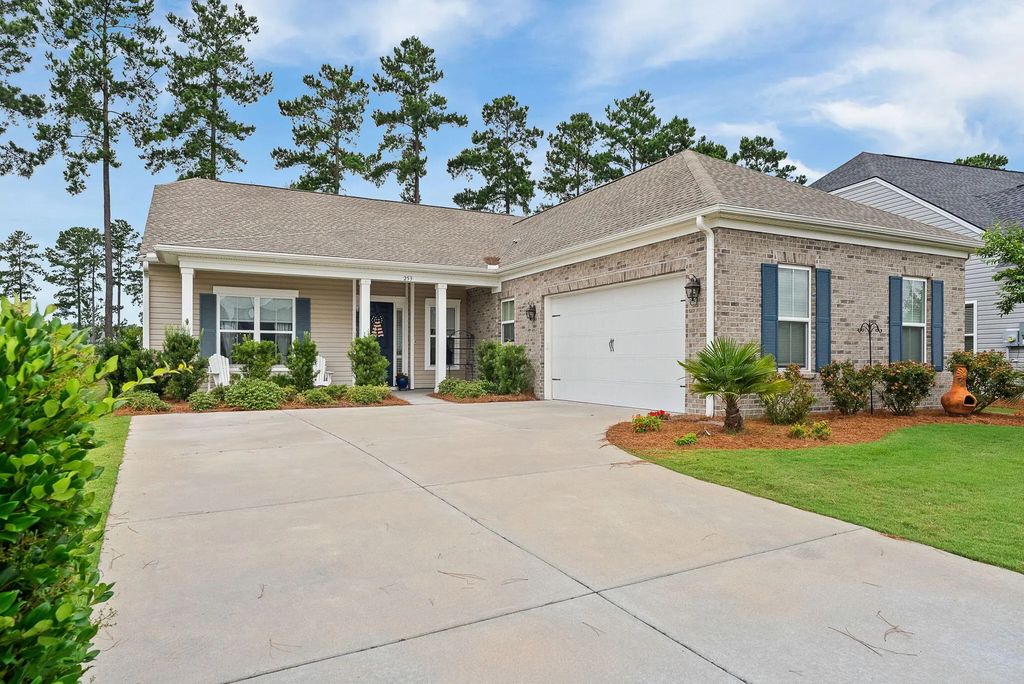 253 Tupelo Lake Drive, Summerville