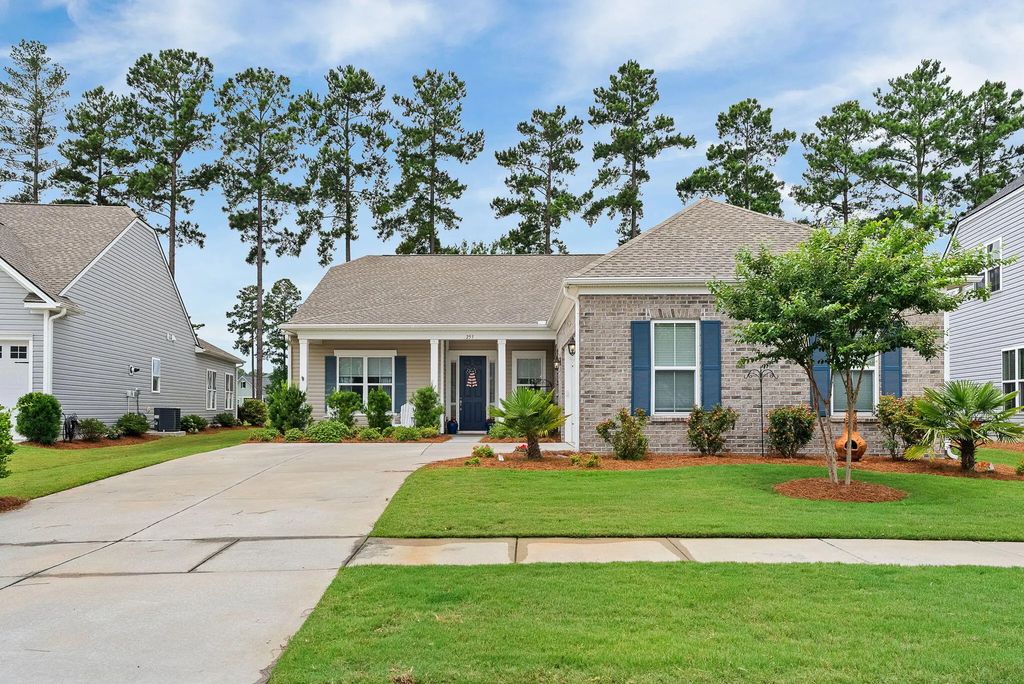 253 Tupelo Lake Drive, Summerville