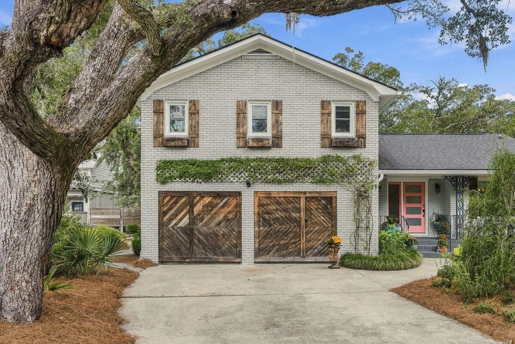 213 Shady Lane, Charleston